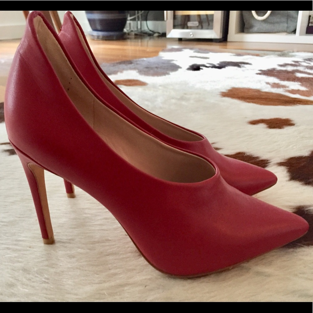 Rachel Zoe super sexy red leather pumps.